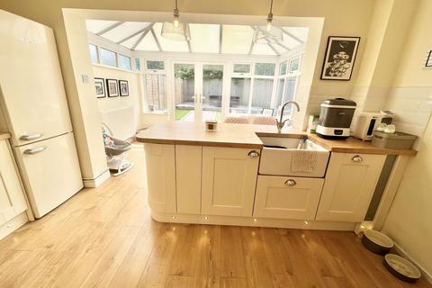 23 Barbrook Drive, Brierley Hill, DY5 3PZ