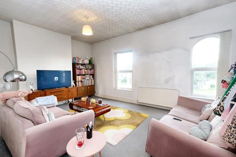 5 bedroom end of terrace house for sale, Liverpool Road, Eccles, M30