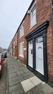 3 bedroom flat to rent, Eglesfield Road, South Shields NE33