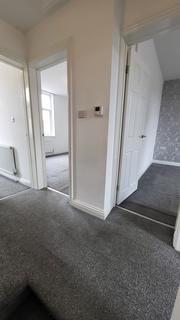 3 bedroom flat to rent, Eglesfield Road, South Shields NE33
