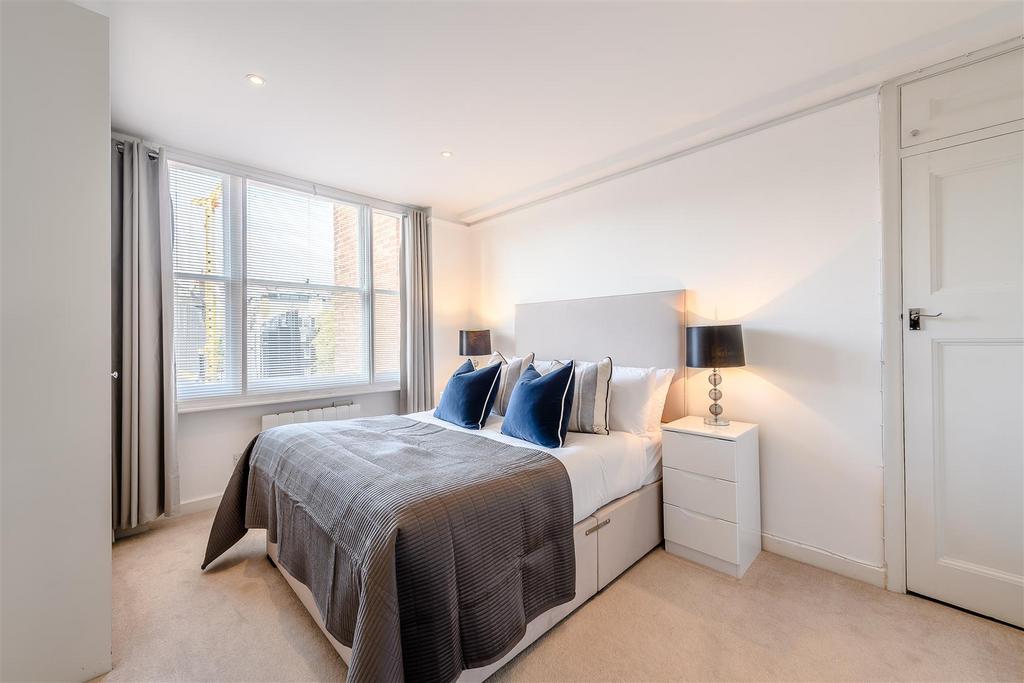 8442890-interior20.jpg