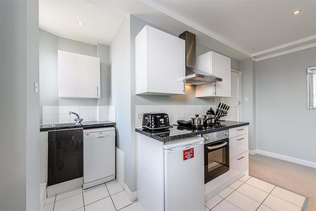 8442890-interior01.jpg