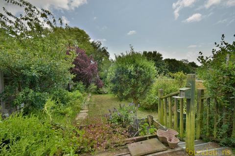 13 Haslam Crescent, Bexhill-on-sea, TN40 2PD