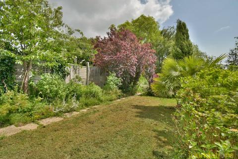 13 Haslam Crescent, Bexhill-on-sea, TN40 2PD