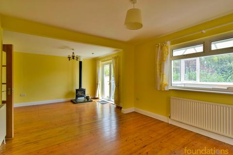 13 Haslam Crescent, Bexhill-on-sea, TN40 2PD