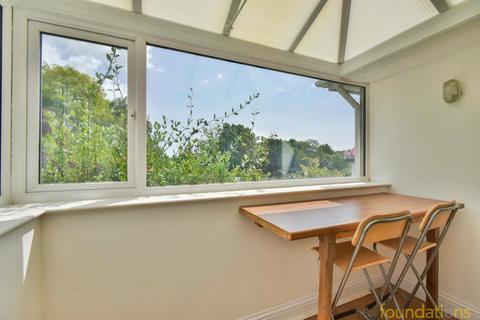 13 Haslam Crescent, Bexhill-on-sea, TN40 2PD