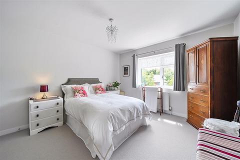 Yaffles Coly Road, Colyton, EX24 6PU