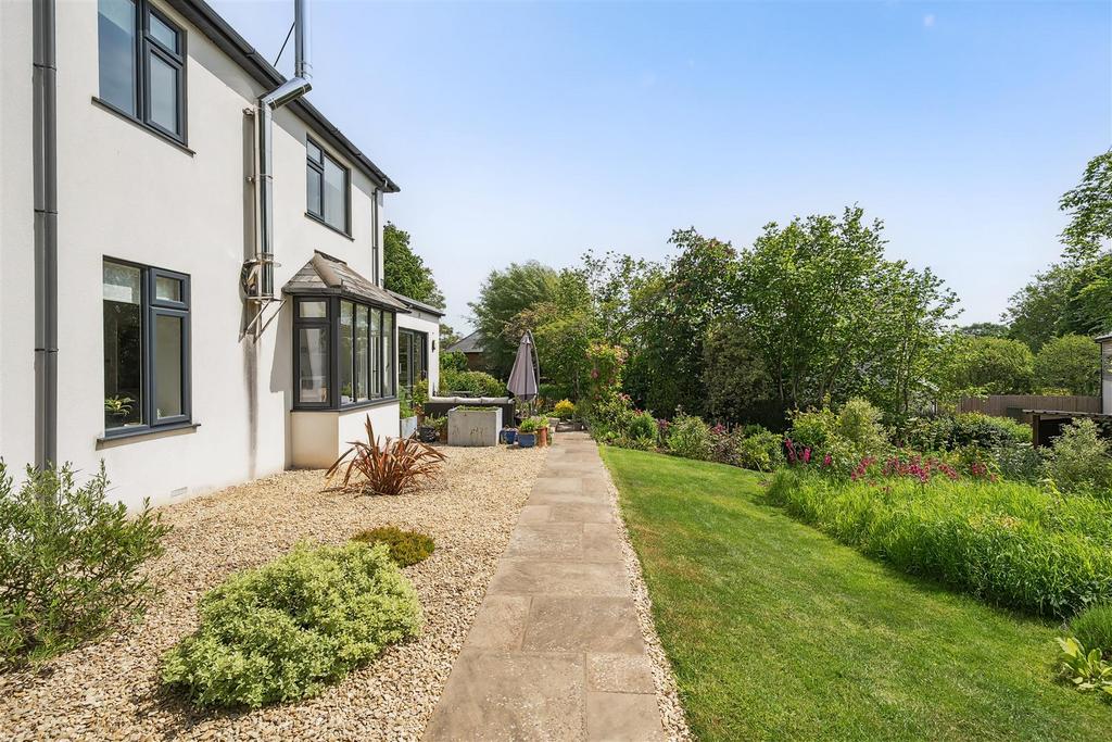 Side property view