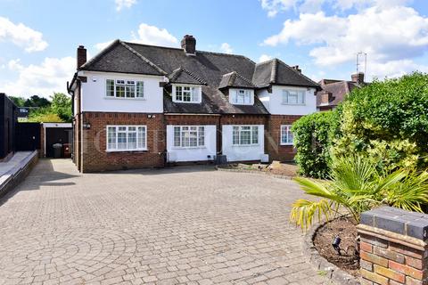 undefined, Billy Lows Lane, Potters Bar, EN6