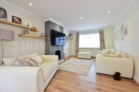 undefined, Billy Lows Lane, Potters Bar, EN6