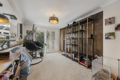 5 Glovers Close, Biggin Hill, Westerham, TN16 3GA