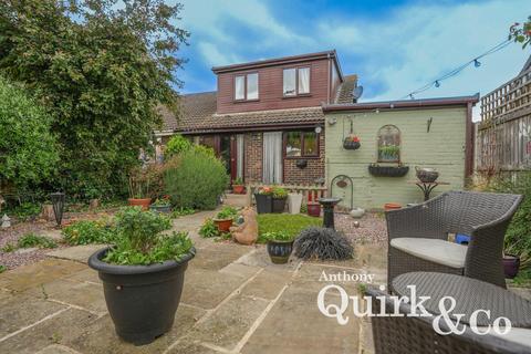 3 bedroom semi-detached bungalow for sale, Parklands, Canvey Island, SS8