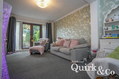 3 bedroom semi-detached bungalow for sale, Parklands, Canvey Island, SS8