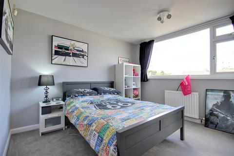 54 Barley Gate, Leven, Beverley, HU17 5NU