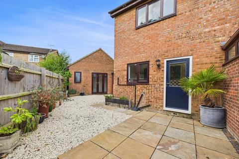 3 Barn Close, Stilton, Peterborough, PE7 3FQ
