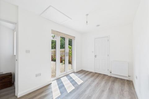 3 Barn Close, Stilton, Peterborough, PE7 3FQ