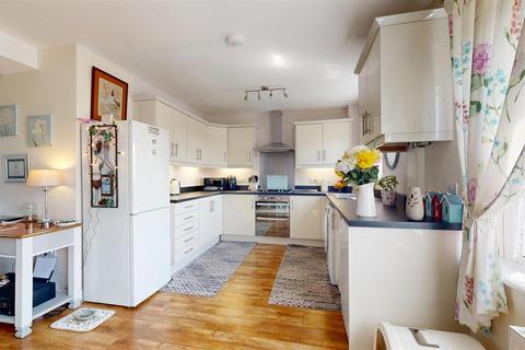 3 bedroom coach house for sale, Alm Place, Portland