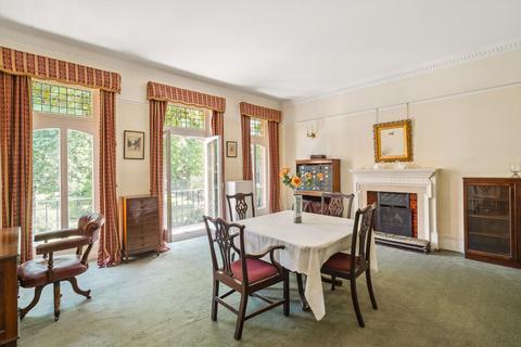 4 bedroom flat for sale, Bramham Gardens, London, SW5