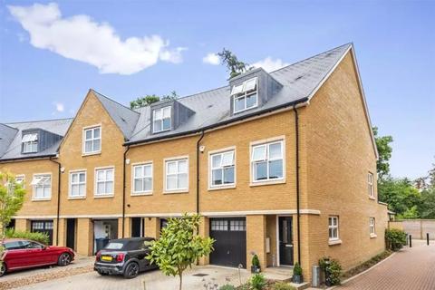 3 bedroom end of terrace house for sale, Queenswood Crescent, Englefield Green, Egham, Surrey, TW20