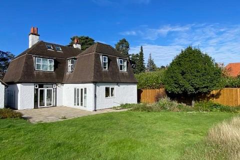 Little Heath Linkside West, Hindhead, GU26 6PA