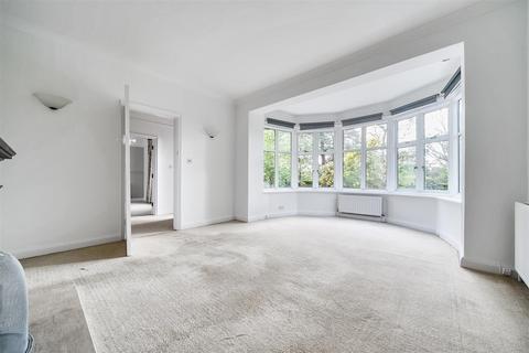 Little Heath Linkside West, Hindhead, GU26 6PA