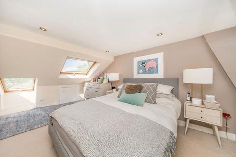 19 Nelson Road, London, SW19 1HS