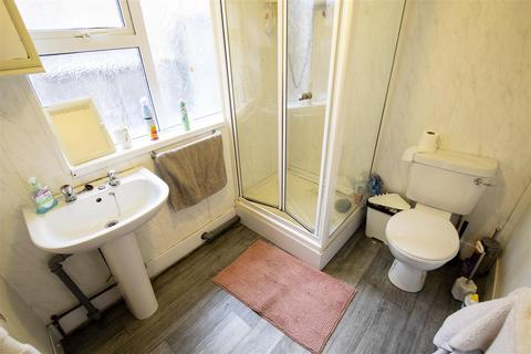 4 bedroom property to rent, Dawlish Road, Birmingham B29