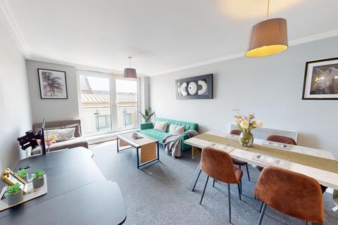 2 bedroom flat for sale, Kingscote Way, City Centre, Brighton, BN1