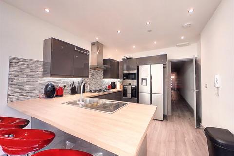 6 bedroom property to rent, Teignmouth Road, Birmingham B29