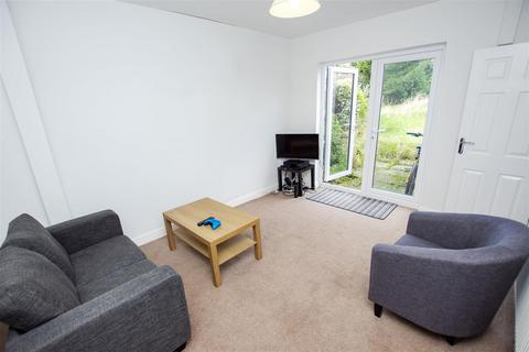 2 bedroom house to rent, Tealby Grove, Birmingham B29