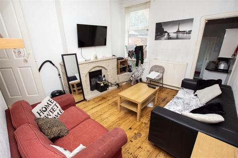 4 bedroom house to rent, Pershore Road, Birmingham B29