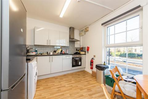 3 bedroom apartment to rent, Bristol Road, Birmingham B29