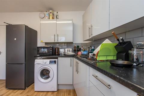 3 bedroom apartment to rent, Bristol Road, Birmingham B29