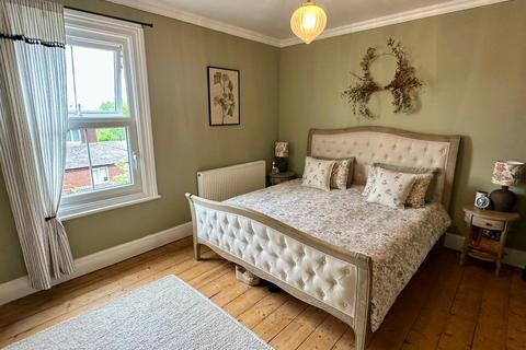 42 Melrose Place, Hereford, HR4 0DN