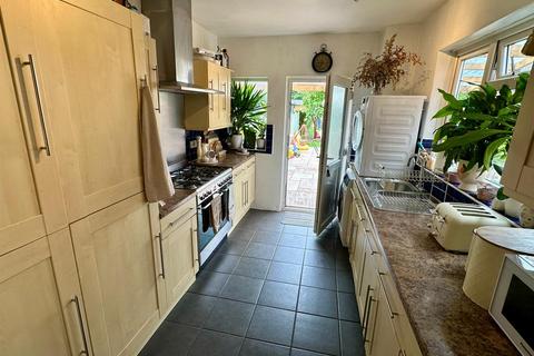 42 Melrose Place, Hereford, HR4 0DN