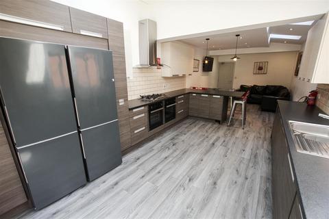 6 bedroom house to rent, Hubert Road, Birmingham B29