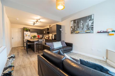 5 bedroom house to rent, Selly Hill Road, Birmingham B29