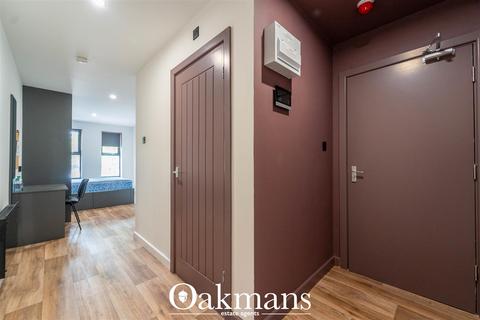 Studio to rent, Pershore Road, Birmingham B30