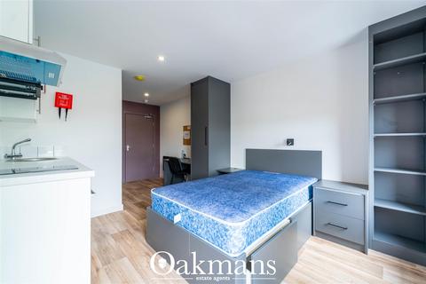 Studio to rent, Pershore Road, Birmingham B30