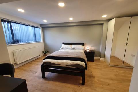 undefined, Metchley Drive, Birmingham B17
