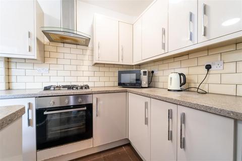 5 bedroom house to rent, Rodbourne Road, Birmingham B17