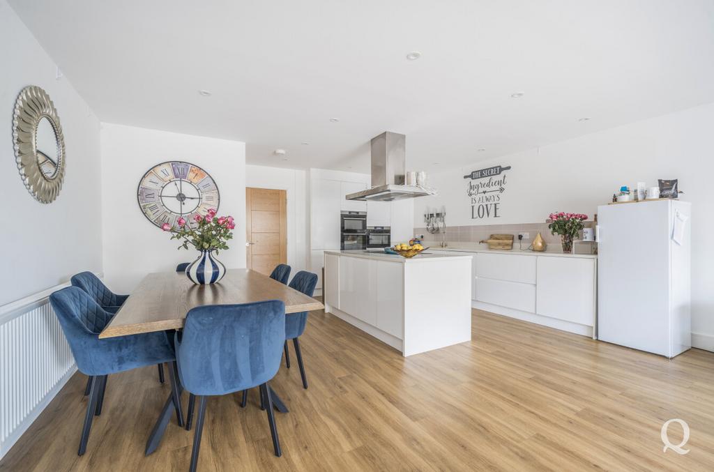 498be75d-0097-4be...