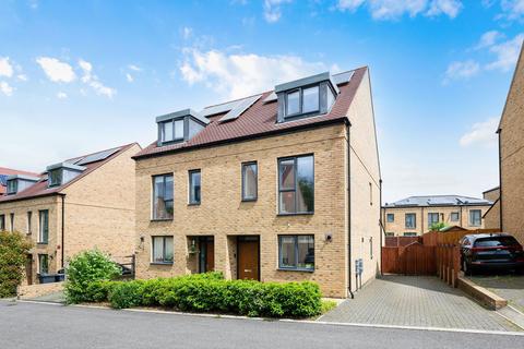 3 bedroom semi-detached house for sale, Philland Lane, Coulsdon CR5