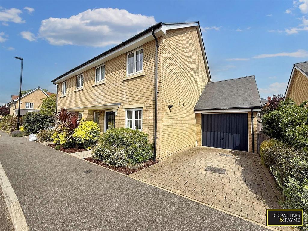 St Lukes Way Runwell Wickford 3 Bed Semi detached House 450 000 st-lukes-way-runwell-wickford-3-bed-semi-detached-house-450-000
