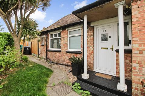 2 bedroom detached bungalow for sale, Beacon Road, Broadstairs