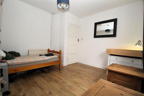 38 Beacon Road, Broadstairs, CT10 3DF