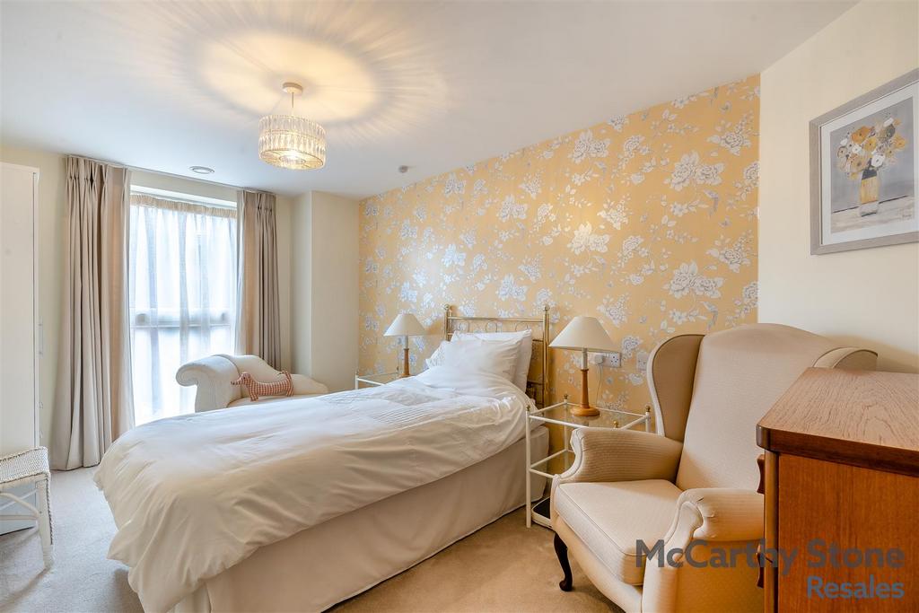 8649966-interior10.jpg