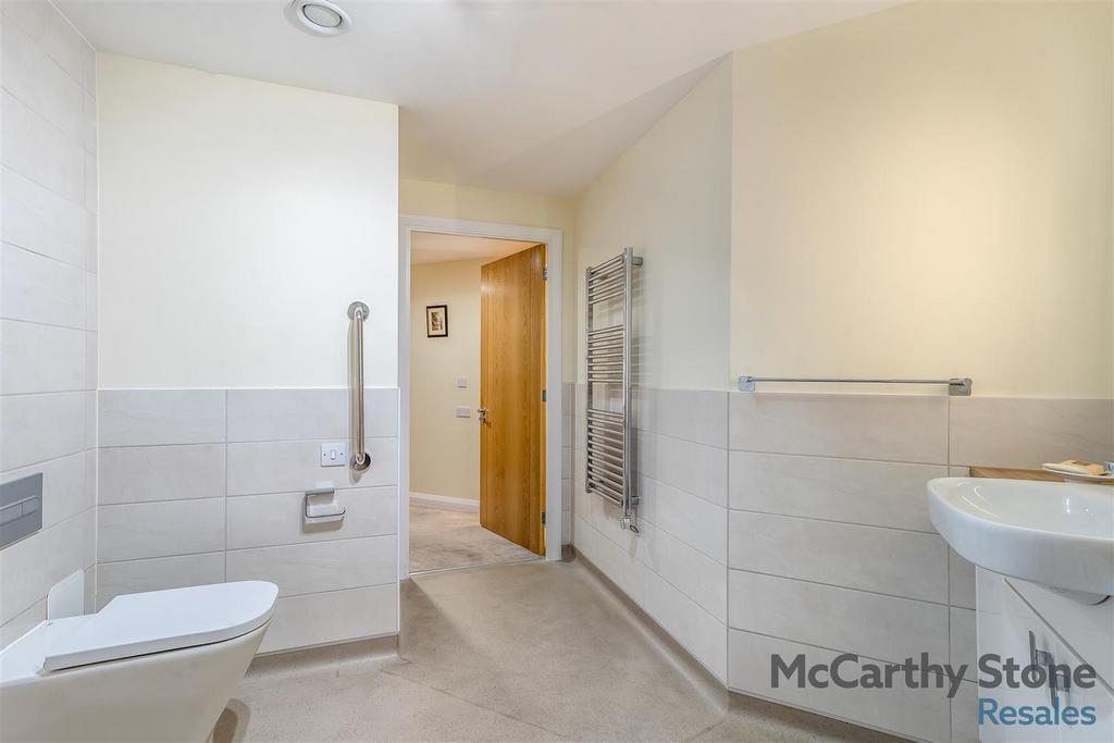 8649966-interior30.jpg
