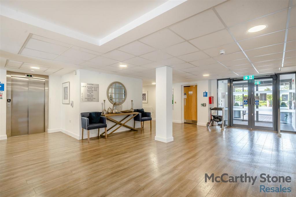 8649966-interior41.jpg
