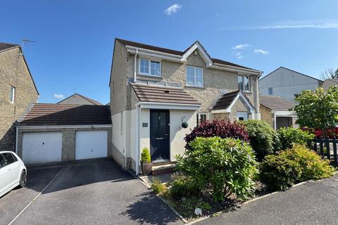17 Canons Way, Tavistock, PL19 8BJ
